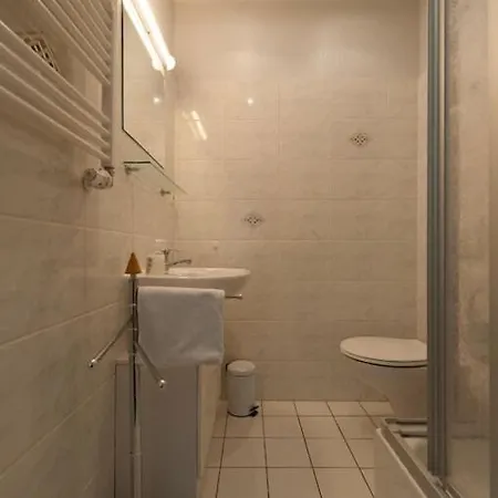 Seeblick Warnemünde - Mit Meerblick Und Balkon Direkt Am Für 2-4 Pers * Rostock