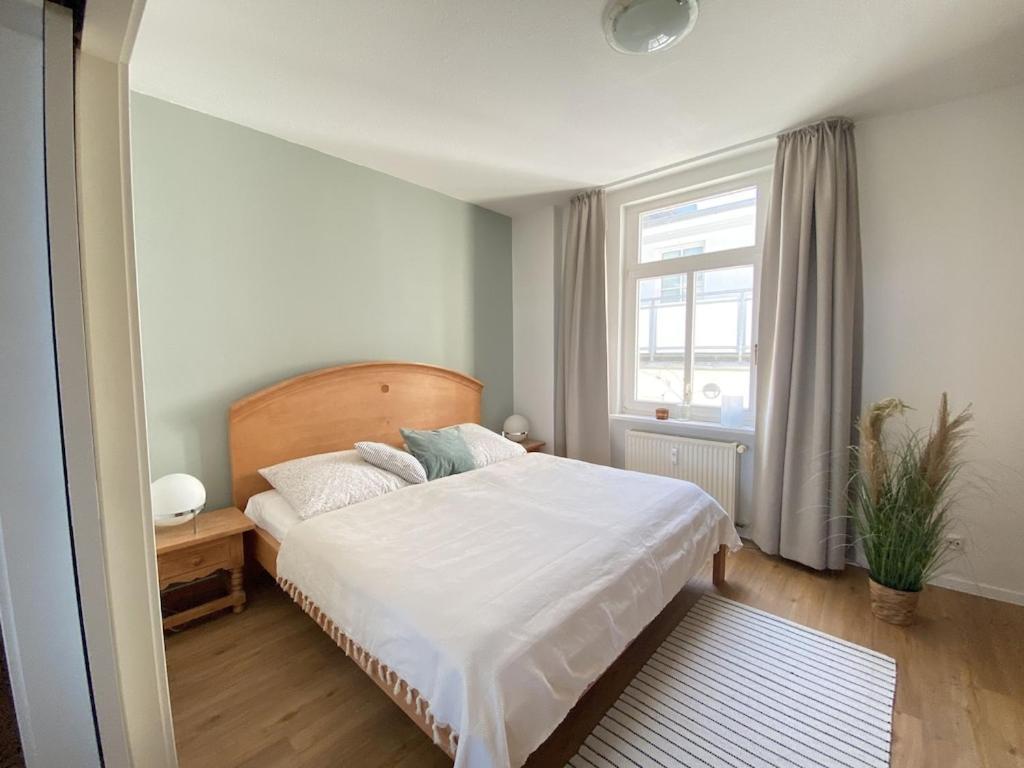 Seeblick Warnemuende - Mit Meerblick Und Balkon Direkt Am Fuer 2-4 Pers